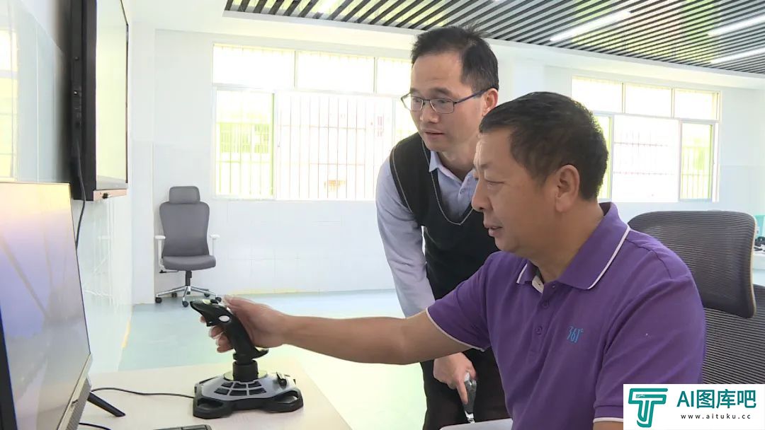 【百校联百县助力“百千万工程”】赋能教育，智启未来！龙川县人工智能教育新篇开启～