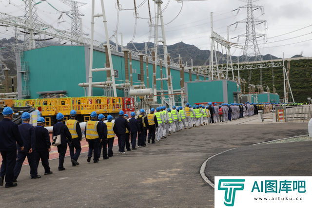 张北柔直电网检修“冀北模式”：人工智能视觉大模型和新型国产设备首次应用