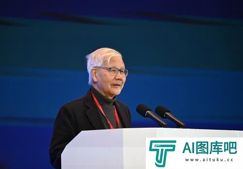 美国国家工程院院士、中国工程院外籍院士邓文中：建筑业发展必须高度重视人工智能