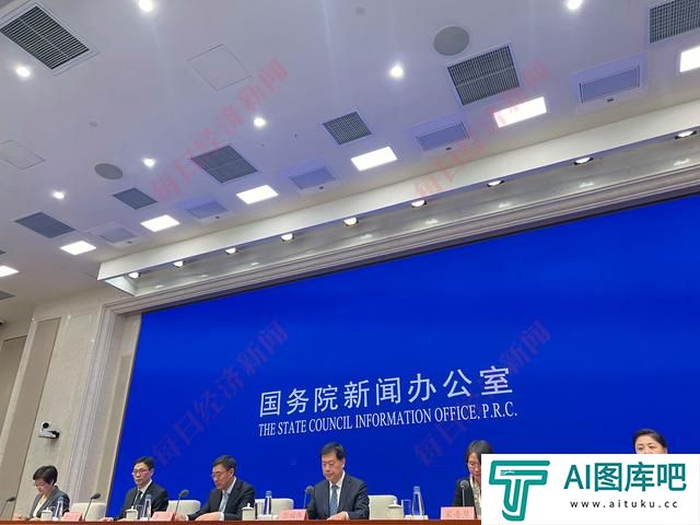 工信部答每经：将加快推动5G、人工智能等技术与冰雪装备器材融合创新，打造智能装备、智慧场馆