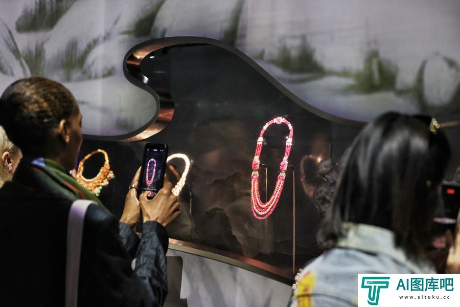 上海博物馆最新特展的视觉总监并非人类：AI遇上博物馆，挑战还是机遇？